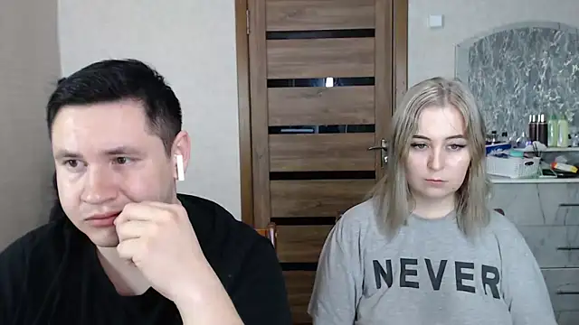 Kristy-Max online show from February 28, 2025, 8:07 pm