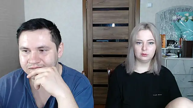 Kristy-Max online show from March 10, 2025, 10:13 pm