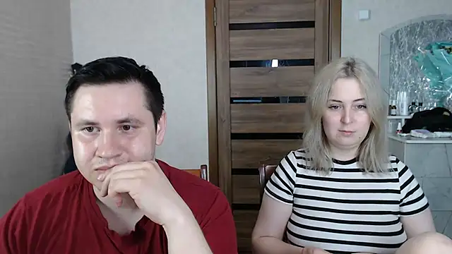 Kristy-Max online show from March 19, 2025, 6:12 pm