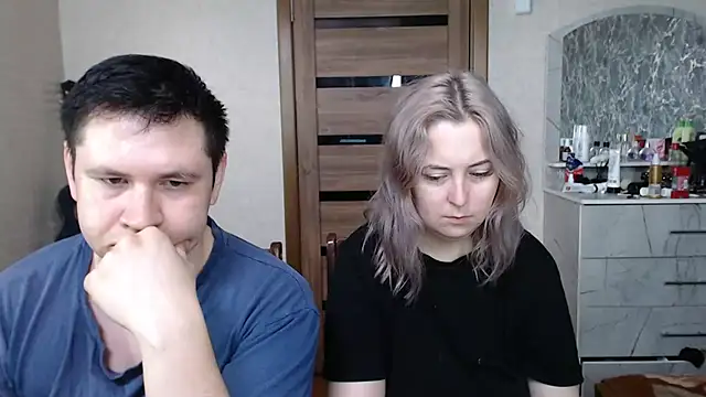 Kristy-Max online show from March 23, 2025, 4:38 am