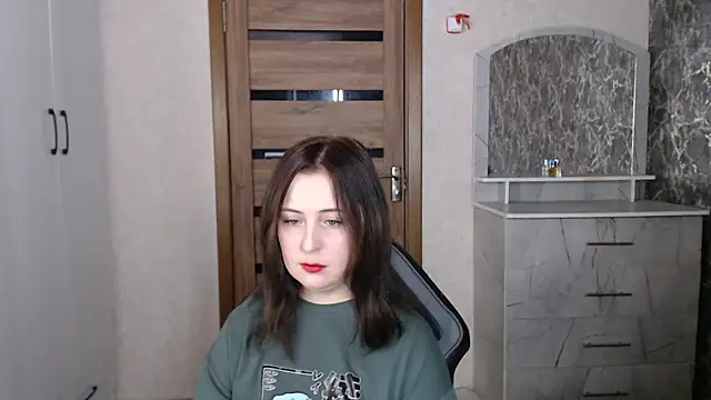 Kristy-Max online show from October 26, 2025, 9:31 pm