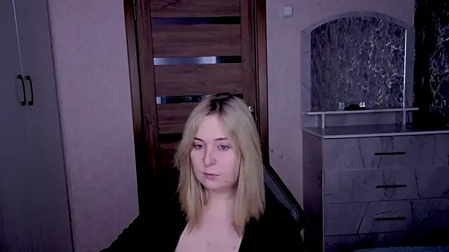 Kristy-Max online show from February 24, 2026, 1:47 am