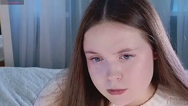 SunnyRisha online show from October 17, 2025, 5:10 am