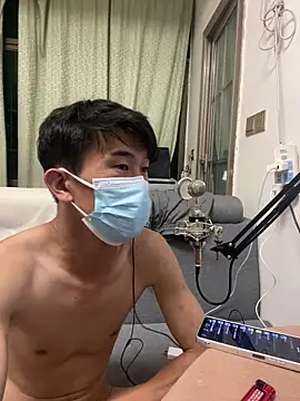 Snapshot of CM100412 chatting on June 28, 2026, 3:40 pm CM100412 online show from June 28, 2026, 3:40 pm
