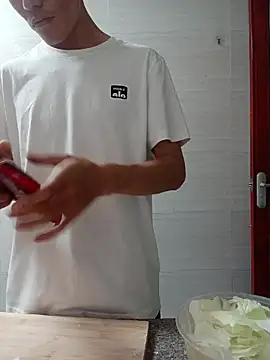 Snapshot of CM100412 chatting on July 18, 2026, 6:17 am CM100412 online show from July 18, 2026, 6:17 am