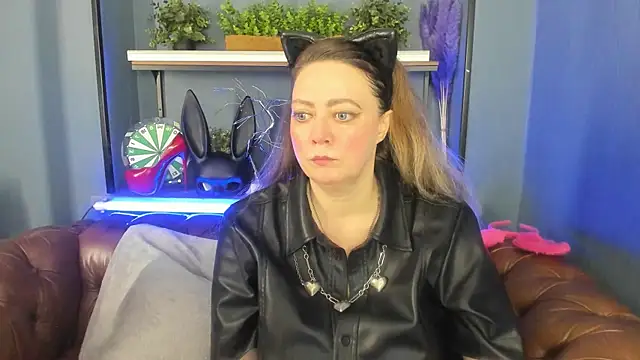 Snapshot of JesiaFoxi chatting on February 28, 2025, 1:14 pm JesiaFoxi online show from February 28, 2025, 1:14 pm