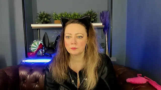 Snapshot of JesiaFoxi chatting on March 1, 2025, 12:56 pm JesiaFoxi online show from March 1, 2025, 12:56 pm