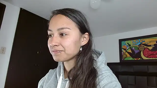 tatiana valencia online show from February 17, 2025, 12:59 pm