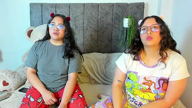 maddie-and-chelsea- online show from February 18, 2026, 9:00 pm