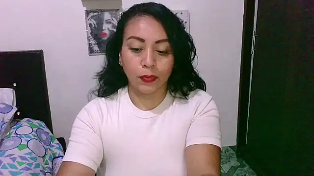 zaray bella online show from October 17, 2025, 9:39 pm