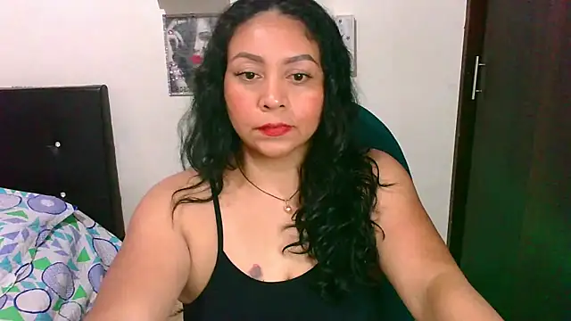 zaray bella online show from April 18, 2026, 10:32 pm