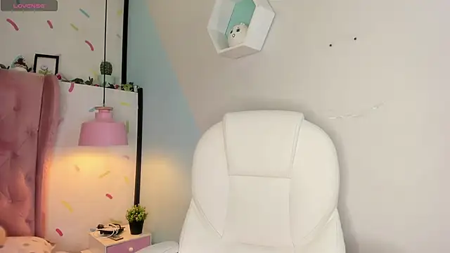 Giovanna oliveira online show from February 25, 2025, 8:14 am