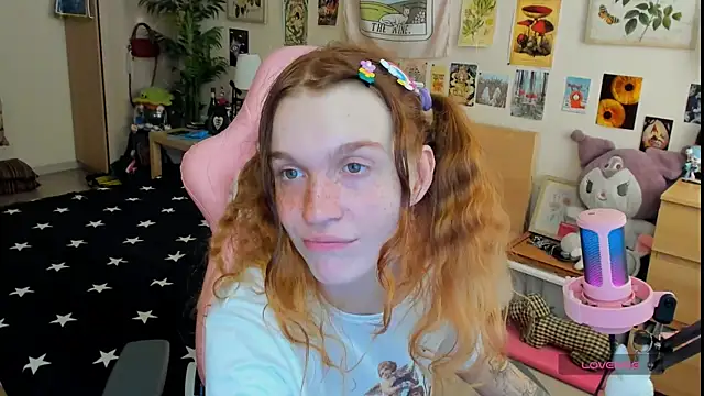 Snapshot of Sunny_Elly chatting on August 4, 2026, 4:20 pm Sunny Elly online show from August 4, 2026, 4:20 pm
