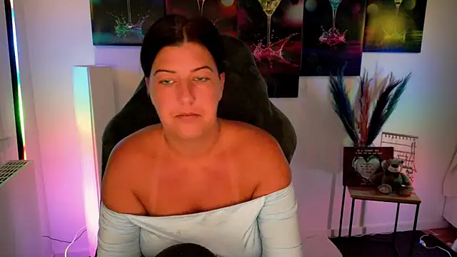 Snapshot of NatiLove35 chatting on September 27, 2025, 5:23 am NatiLove35 online show from September 27, 2025, 5:23 am