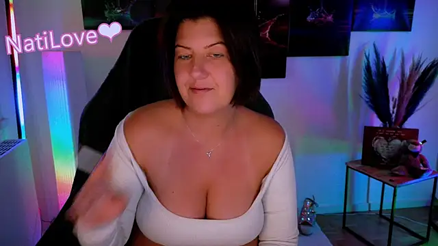 Snapshot of NatiLove35 chatting on October 17, 2025, 5:43 am NatiLove35 online show from October 17, 2025, 5:43 am