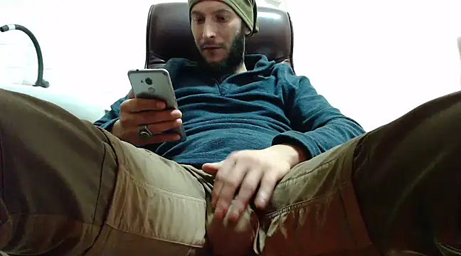 hardbigcock16 online show from January 1, 2025, 12:44 pm