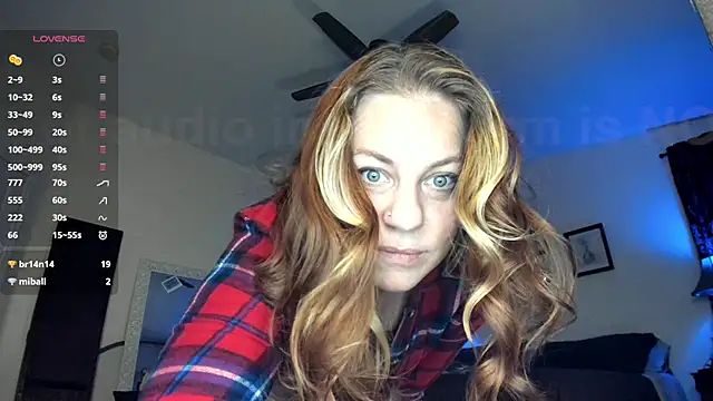 Peaches N Kreme online show from March 4, 2025, 2:17 am