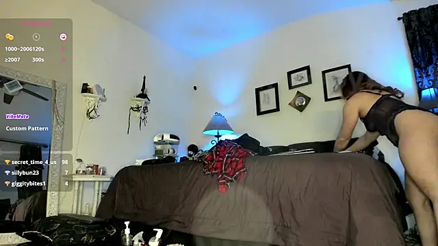 Peaches N Kreme online show from March 11, 2025, 2:21 am