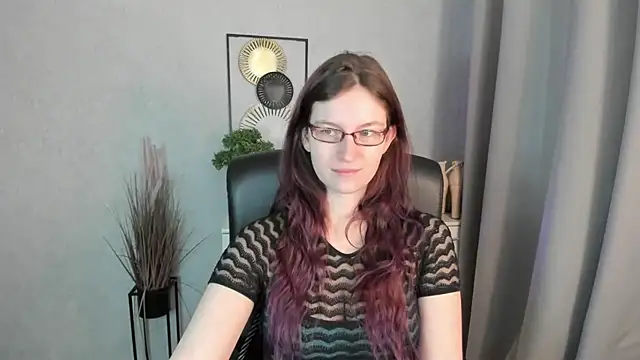 emmaxDelight online show from April 2, 2026, 5:27 am