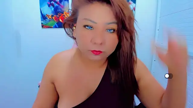 Snapshot of victoria_love89 chatting on June 14, 2026, 2:24 am victoria love89 online show from June 14, 2026, 2:24 am