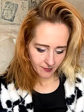 JoleneFuego online show from November 5, 2025, 8:14 am