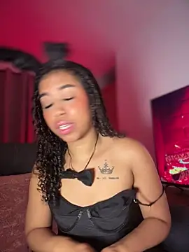 bella  honey online show from October 24, 2025, 1:24 am