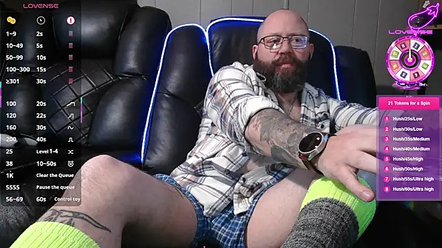 RedneckWants2PlayNow online show from February 23, 2025, 3:24 am