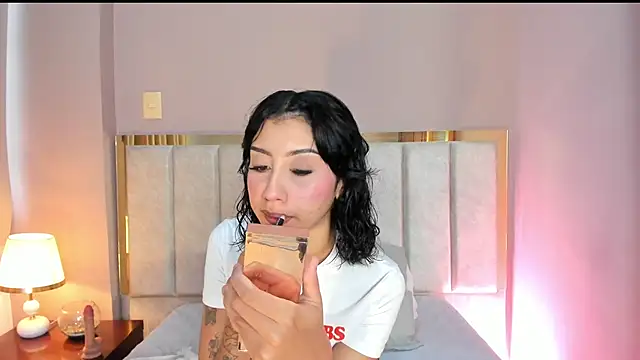 MelissaFoxx online show from April 17, 2026, 12:30 pm