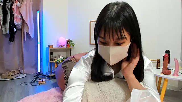 Coco peach online show from April 19, 2026, 3:33 pm