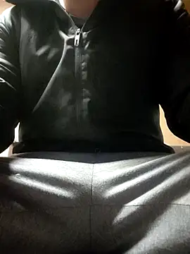 Snapshot of xxxBigbrowndickxxx chatting on February 17, 2025, 10:36 pm xxxBigbrowndickxxx online show from February 17, 2025, 10:36 pm