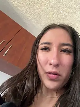 Snapshot of _Luuna chatting on July 28, 2026, 8:52 pm Luuna online show from July 28, 2026, 8:52 pm