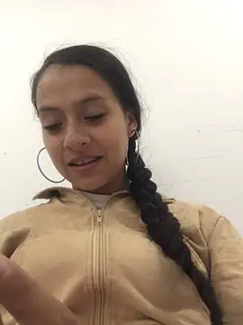 Snapshot of loren3124 chatting on December 10, 2024, 7:58 am loren3124 online show from December 10, 2024, 7:58 am