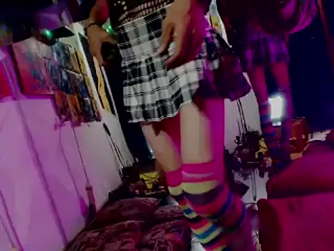 laye19 online show from February 1, 2025, 12:51 am