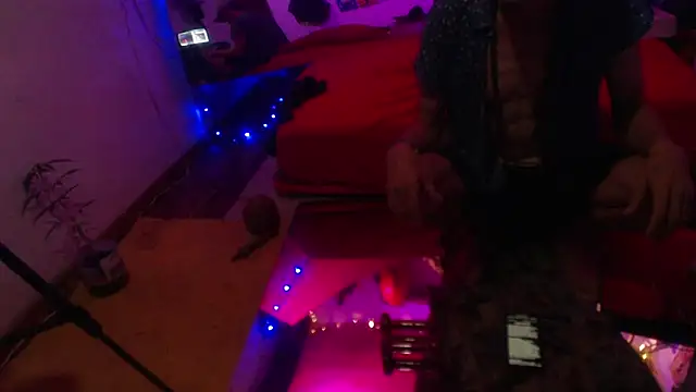 laye19 online show from February 23, 2025, 2:40 am