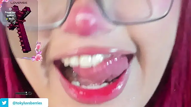 toky doll online show from January 9, 2025, 9:26 pm