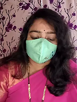 neelu-hoty online show from January 18, 2025, 3:27 pm