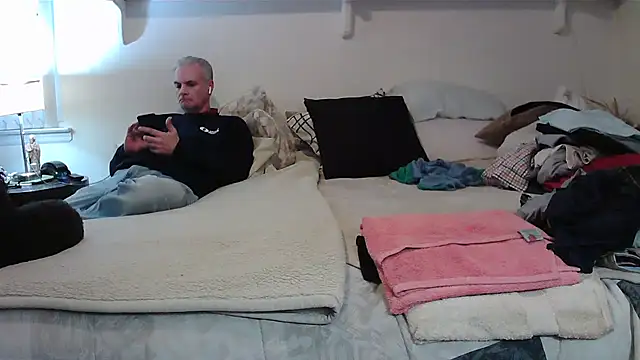 Hand69someguy online show from November 24, 2025, 9:03 pm