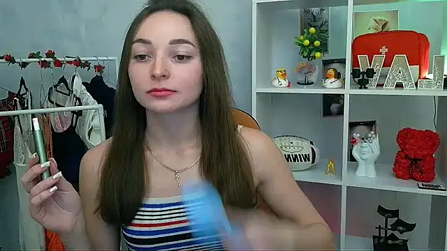  Barbie Kiss  online show from February 3, 2026, 3:39 pm