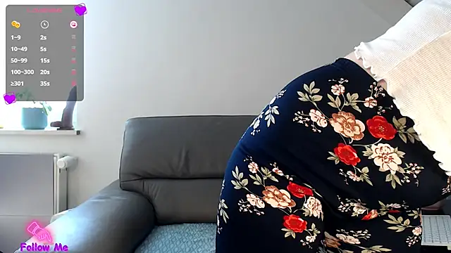 Snapshot of BellaBigBoobz chatting on May 29, 2026, 9:07 am BellaBigBoobz online show from May 29, 2026, 9:07 am