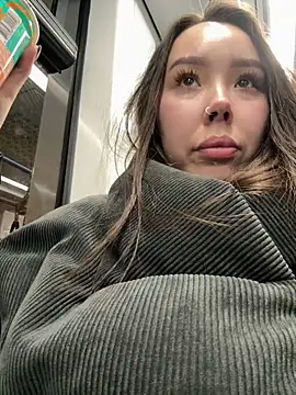 Asian Asami online show from February 21, 2025, 4:26 pm