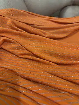 heena13 online show from November 18, 2025, 2:54 pm