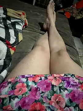 heena13 online show from November 23, 2025, 11:43 am