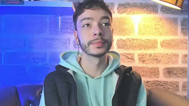 noah ricci online show from October 31, 2025, 12:39 pm