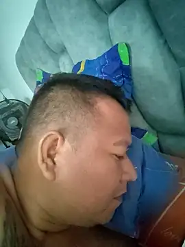 siatodo02 online show from February 17, 2025, 10:47 pm