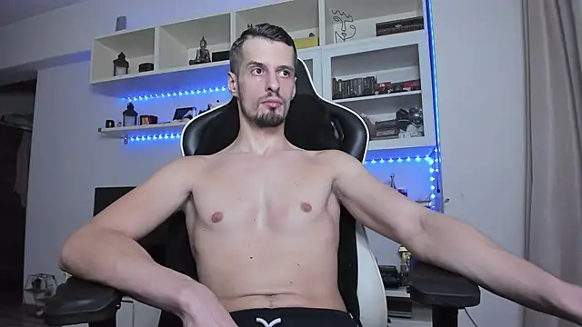 ToddClaytonn online show from November 18, 2025, 2:50 am