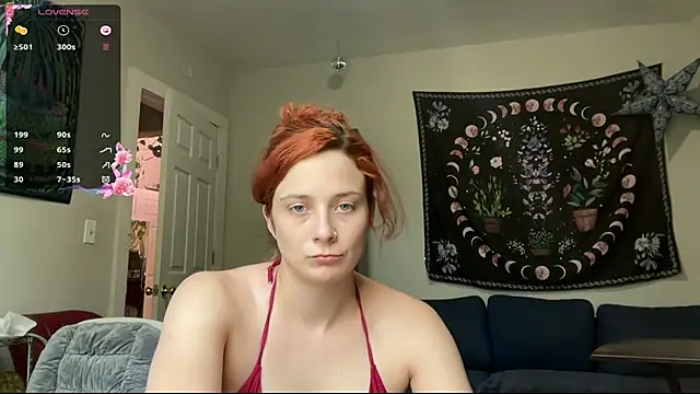 Aria Fields online show from March 18, 2026, 3:04 pm