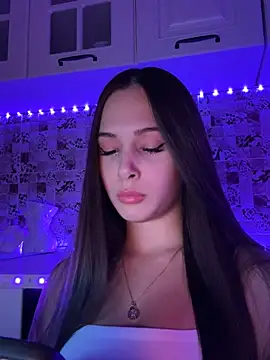 EricaWalls online show from December 14, 2024, 6:52 pm