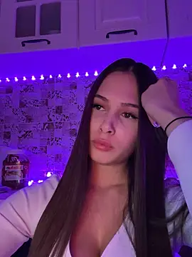 EricaWalls online show from January 14, 2025, 12:33 am