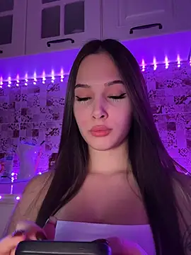 EricaWalls online show from February 12, 2025, 12:58 am