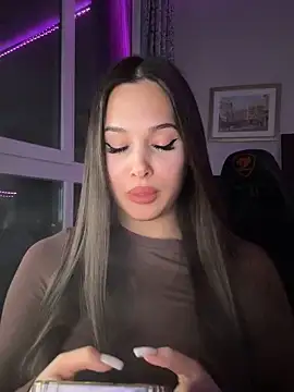 EricaWalls online show from November 27, 2025, 10:01 pm